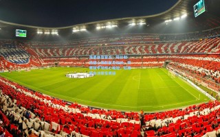 海星体育官方：阿什利-扬痛心曼联放走加纳，埃弗顿中场核心崛起，红魔转会决策受质疑