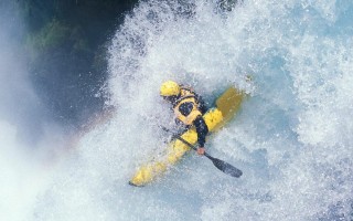 【海星体育官网】科贝电台揭秘，皇马将国王杯出局定性为历史性耻辱，更衣室被要求承担全部责任