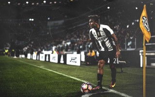 海星体育直播：拉什福德状态火爆引领转会风云！23场16球惊艳表现，巴萨3500万欧买断条款触发在即，弗里克构想亚马尔攻击组合