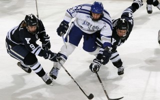 海星体育直播-森萨博生涯之夜狂轰43分，三分神准却难阻球队失利