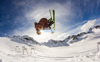 【海星体育】25岁美国前国脚索托挂靴，汉诺威与诺维奇旧将告别足坛