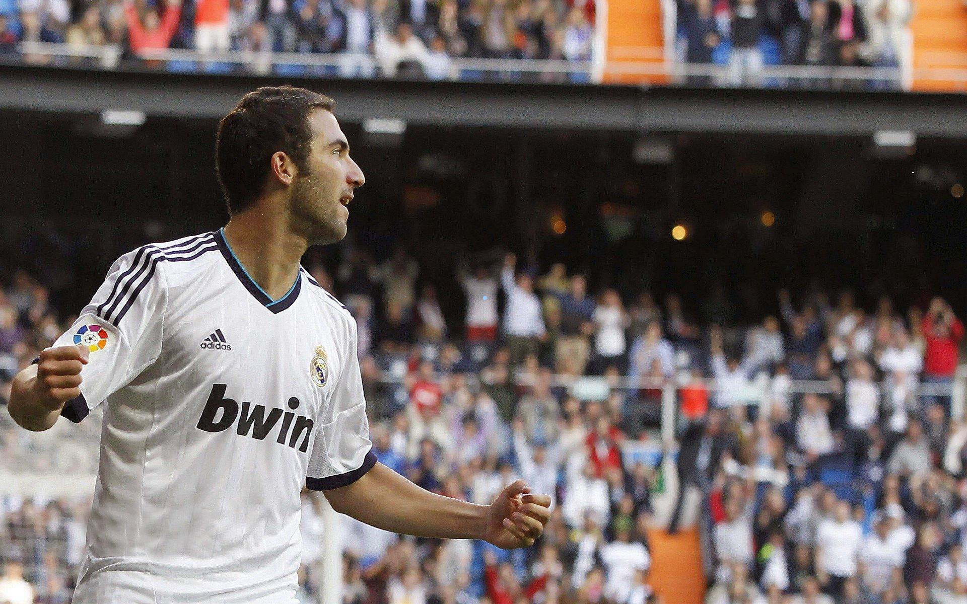 海星体育|罗马诺点燃转会市场，利物浦将马克·盖希列为后防引援关键目标-第3张图片-海星体育_海星体育官网_海星体育直播平台